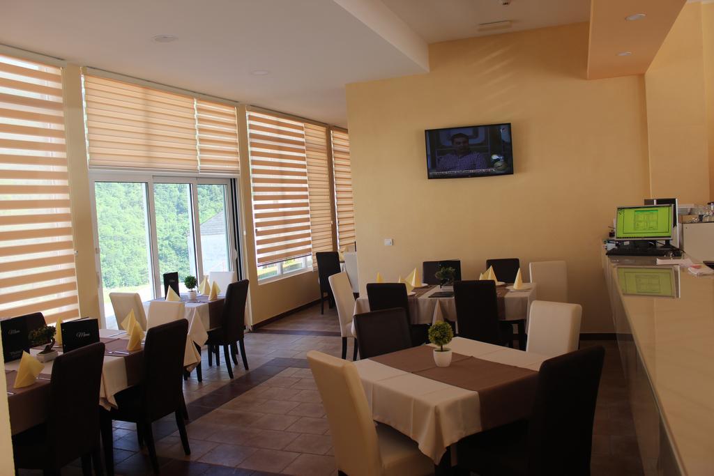 Guesthouse Eko Piva Plužine Ngoại thất bức ảnh